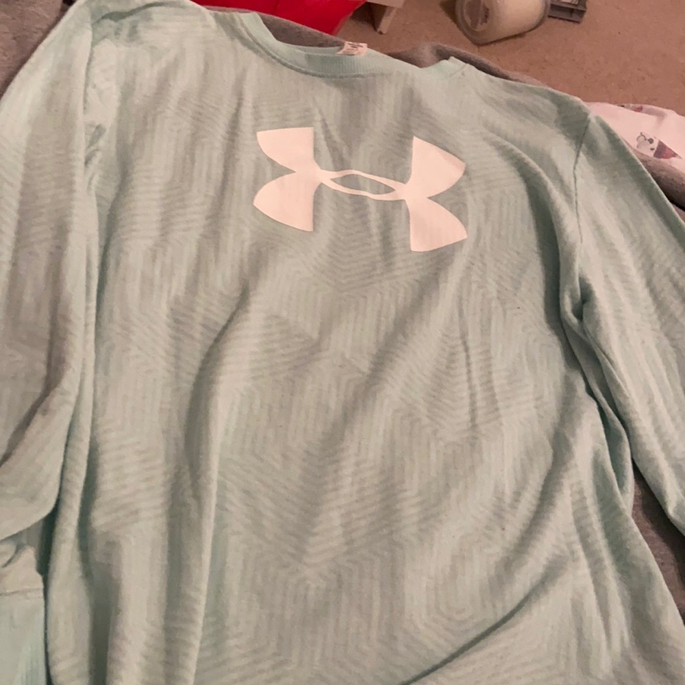 Long sleeve under armor, blue and Faint gray stripes